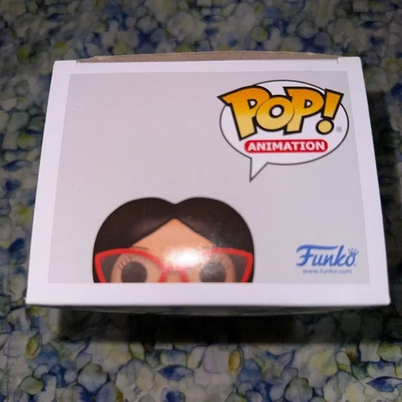 Funko Pop Bikini Burger Linda with Red Glasses - Picture 8 of 8